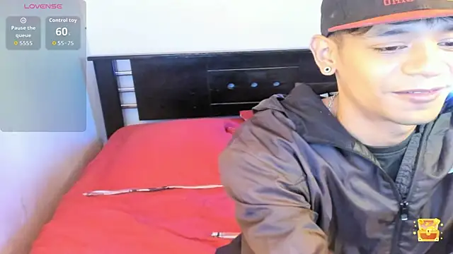 esteban_thompson's Webcam Show