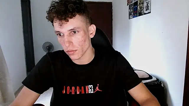 Show modela deividcloud36 na web-kameri