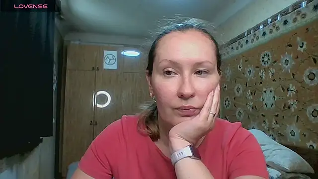 AnnaXLovers' Webcam Show