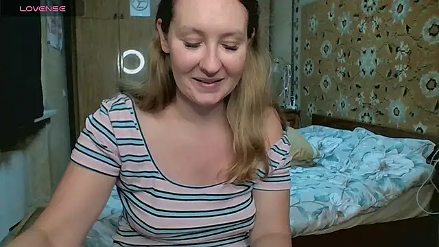 AnnaXLovers' Webcam Show
