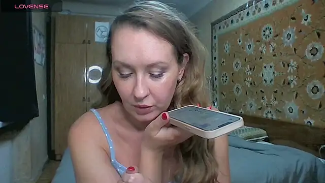 AnnaXLovers Webcam-Show