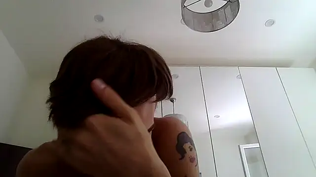 LaMaterialista's Webcam Show