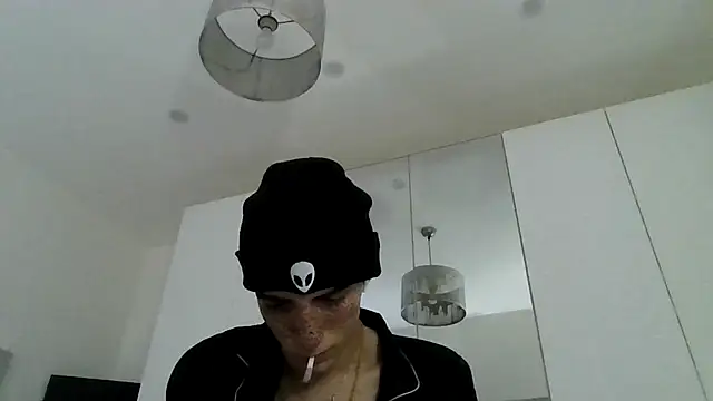 Show modela LaMaterialista na web-kameri