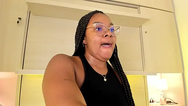 Chatroom XXX en direct de tamaraa_smiith