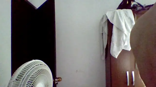 Kenner_fox77 Show Webcam