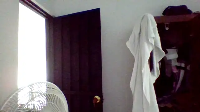 Kenner_fox77 webkamerás műsora
