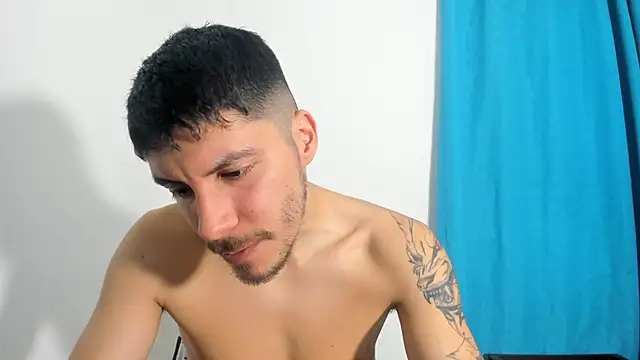 daniel_sexy777のウェブカメラショー