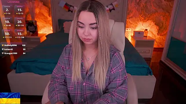 Онлайн чат XXX SusieWood