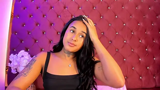 Chat +18 de milly_print ao vivo