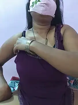 Show modela Samarya-78 na web-kameri