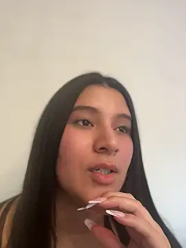 JuliaSUMMERS2022's Live XXX Chat