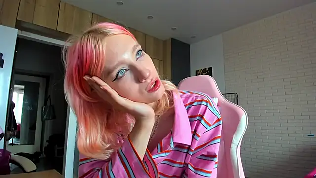 _Alice_Kitty's Webcam Show