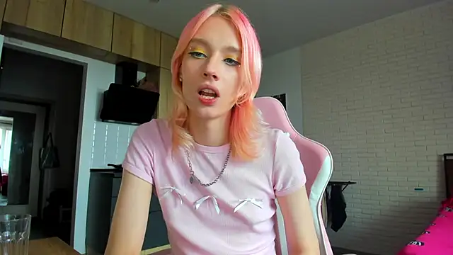 _Alice_Kittyn Webbikameraesitys