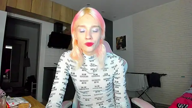 הופעת וובקאם של _Alice_Kitty