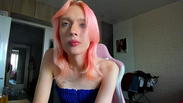 _Alice_Kitty Adlı Modelin Web Kamerası Şovu