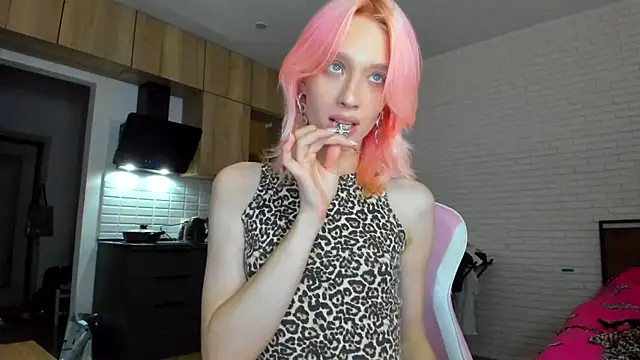 _Alice_Kitty's Webcam Show