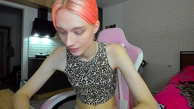 _Alice_Kitty: вебкам-шоу