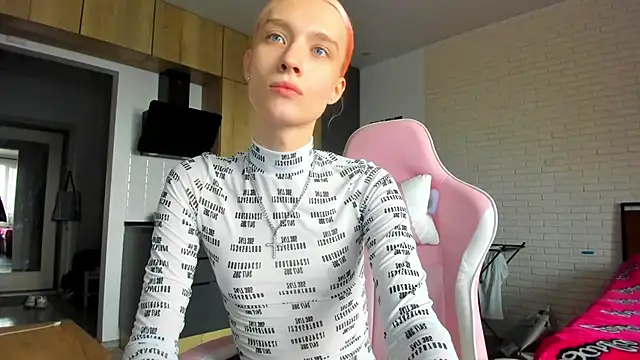הופעת וובקאם של _Alice_Kitty