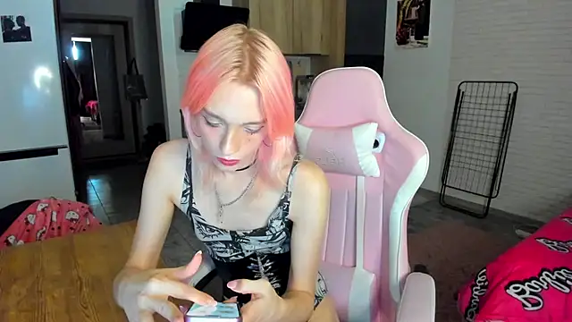 _Alice_Kitty Webcam-Show