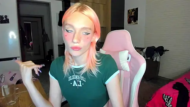 _Alice_Kitty Webcam-Show