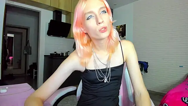 Pokazy przed kamerką – _Alice_Kitty