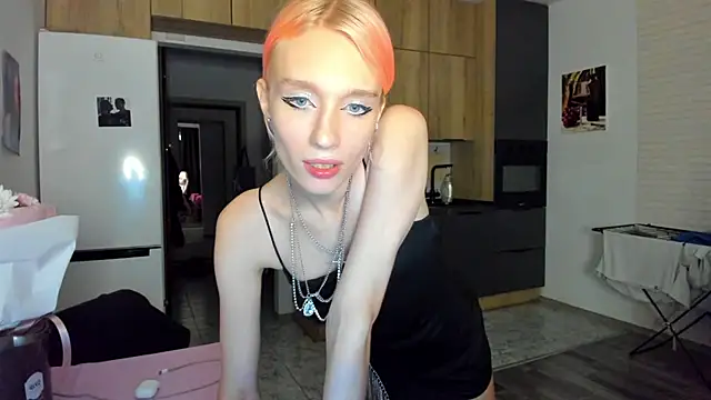_Alice_Kitty: вебкам-шоу