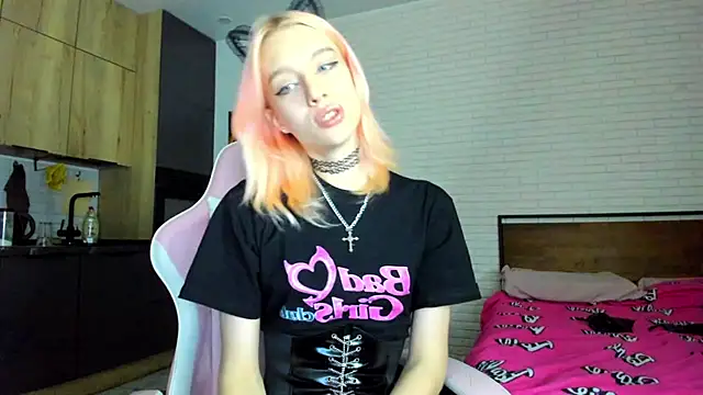 _Alice_Kitty's Webcam Show