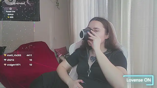 lunar_Sanata – live chatrum