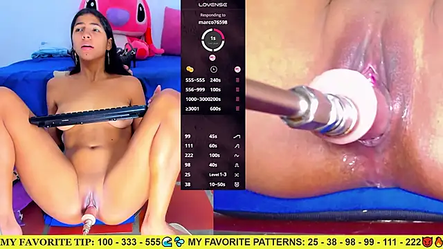 AriannaLewiis Show in webcam