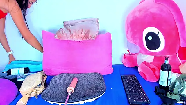 AriannaLewiis 网络视讯表演