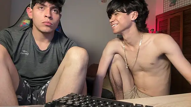 MyLatinHotBoys Webcam-Show