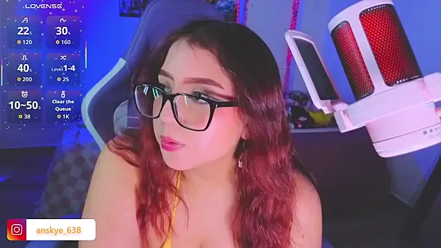 AnngelaSkye's Live XXX Chat