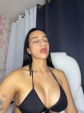 UrNewFantasy Webcamshow