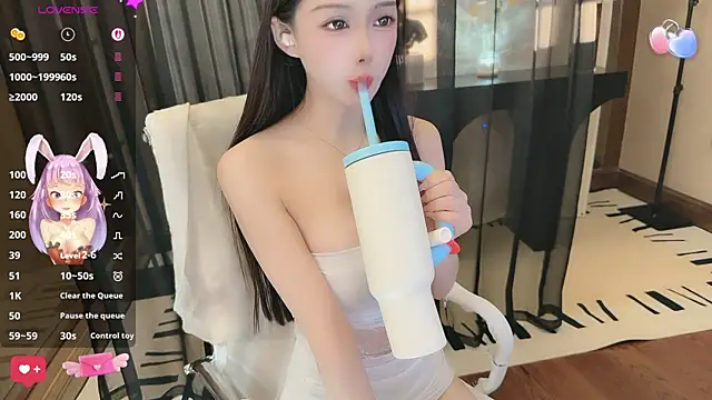 XXX chat uživo modela Aisi-20