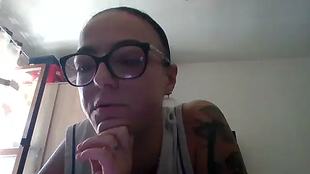 IzabelllNoirn Live XXX chat