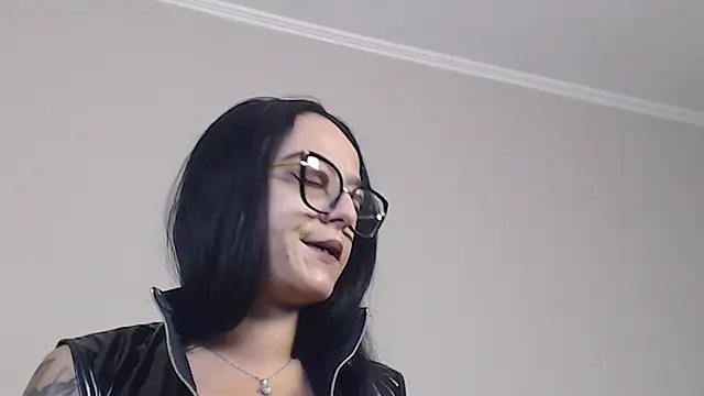 Chat XXX ao vivo de IzabelllNoir