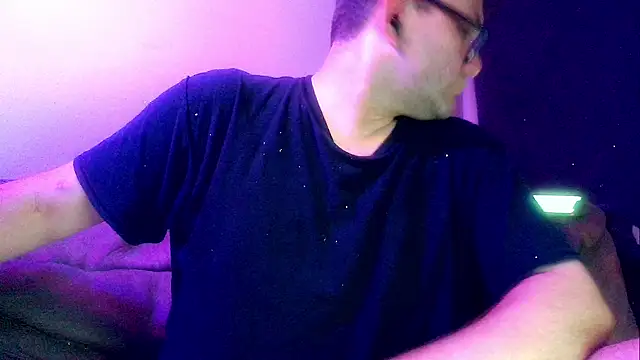 jcrew1279 Show Webcam