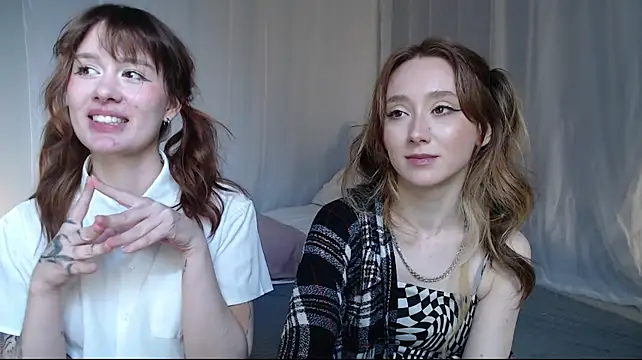 TeaseQueens Webcam show