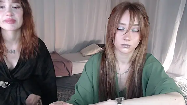 TeaseQueens: διαδικτυακό σόου στην κάμερα