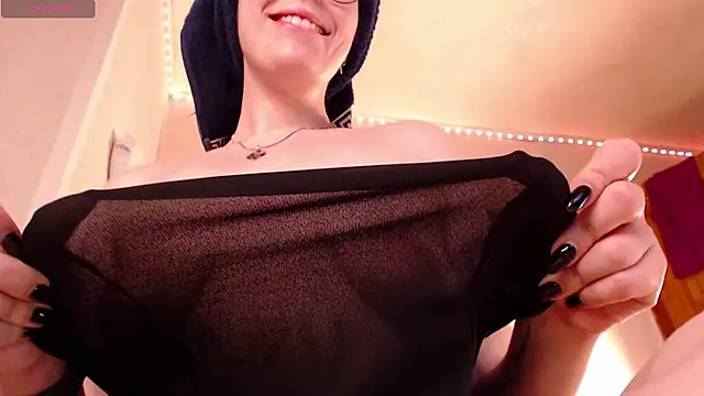 VanessaLincum Adlı Modelin Canlı XXX Sohbeti