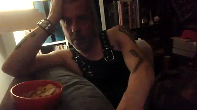 SHARPSkinhead Show in webcam