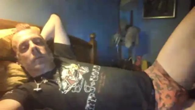 SHARPSkinhead Show in webcam