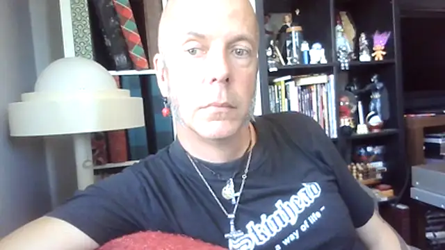 SHARPSkinheadn Webbikameraesitys
