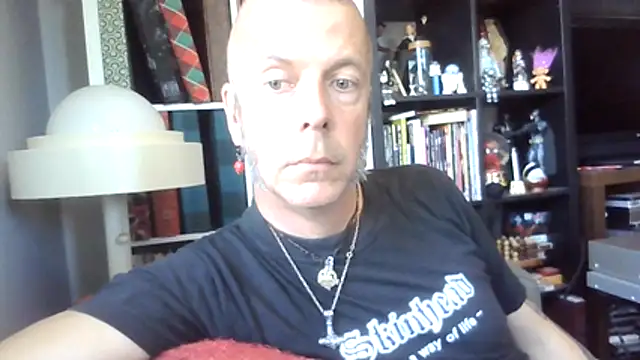 SHARPSkinhead Webcam-Show