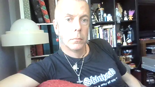 Webkamerová show SHARPSkinhead