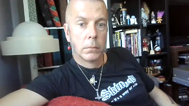 SHARPSkinhead Webcam Show