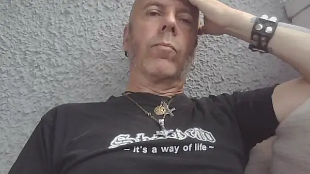 Вебкам-шоу SHARPSkinhead