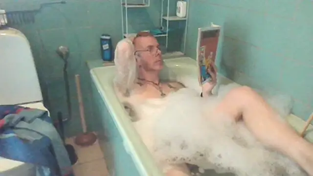 SHARPSkinhead Webcam Show