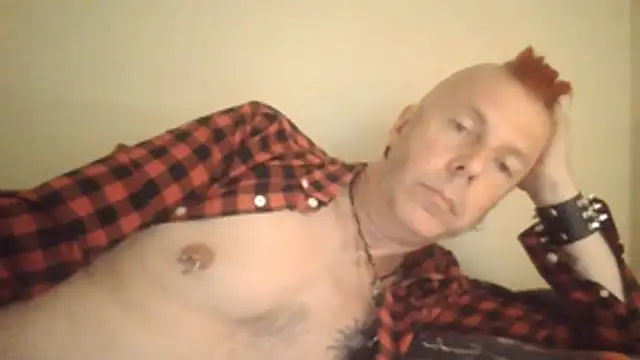 SHARPSkinhead Webcam Show