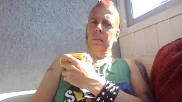 SHARPSkinhead – webcam-show